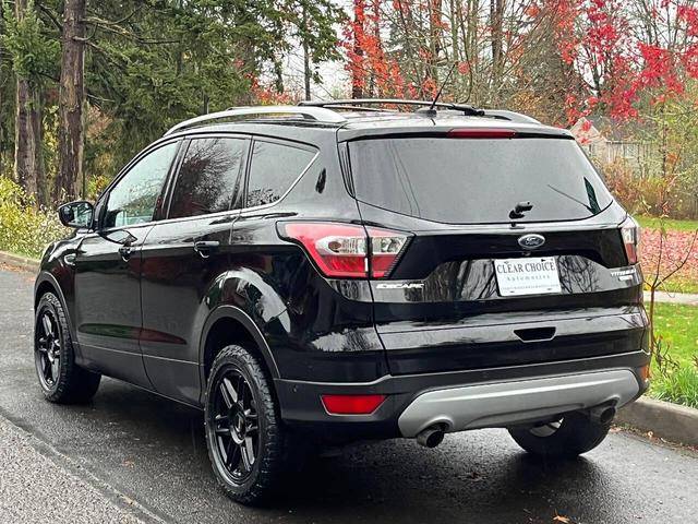 2017 Ford Escape Titanium 4WD photo