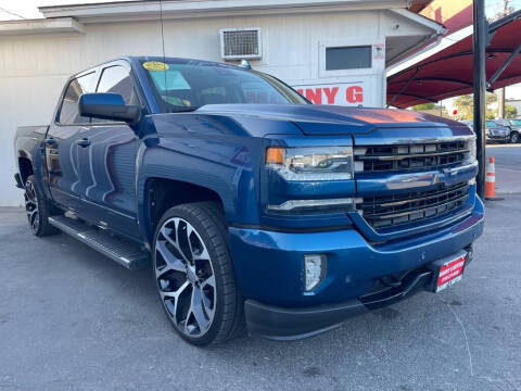 2017 Chevrolet Silverado 1500 High Country RWD photo