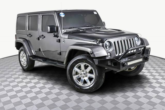 2017 Jeep Wrangler Unlimited Sahara 4WD photo