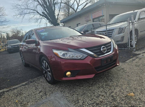 2017 Nissan Altima 2.5 SV FWD photo