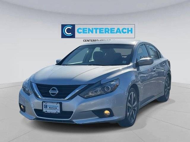 2017 Nissan Altima 2.5 SR FWD photo