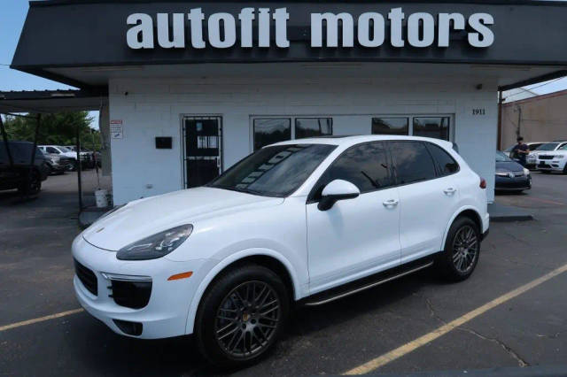 2017 Porsche Cayenne AWD photo