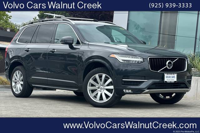 2017 Volvo XC90 Momentum AWD photo