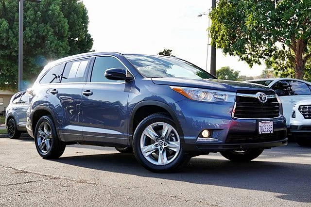 2016 Toyota Highlander Limited FWD photo