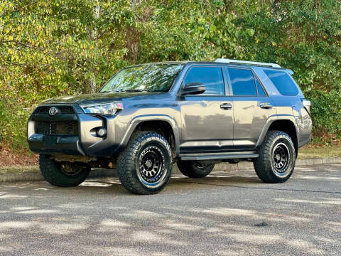 2016 Toyota 4Runner SR5 RWD photo