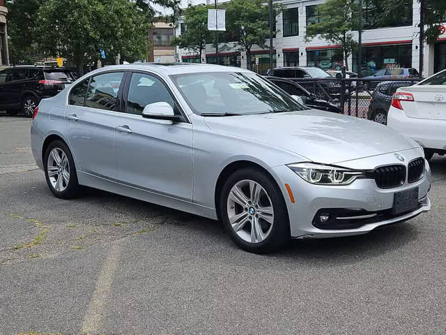 2017 BMW 3 Series 330i xDrive AWD photo