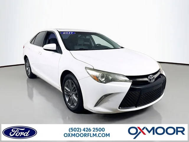 2017 Toyota Camry SE FWD photo