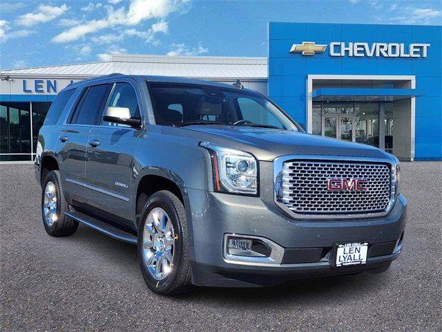 2017 GMC Yukon Denali 4WD photo