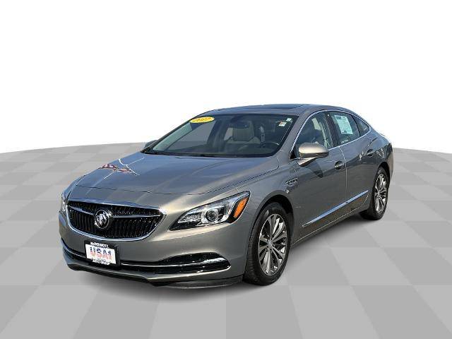 2017 Buick LaCrosse Essence FWD photo