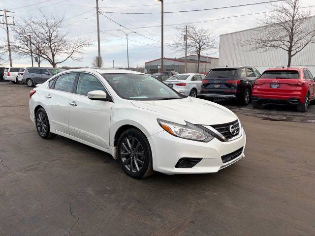 2017 Nissan Altima 2.5 SL FWD photo