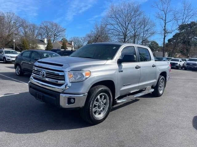 2017 Toyota Tundra SR5 4WD photo