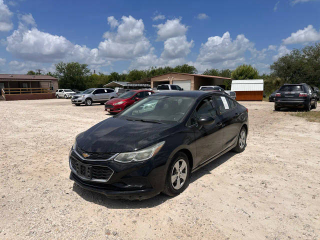 2017 Chevrolet Cruze LS FWD photo