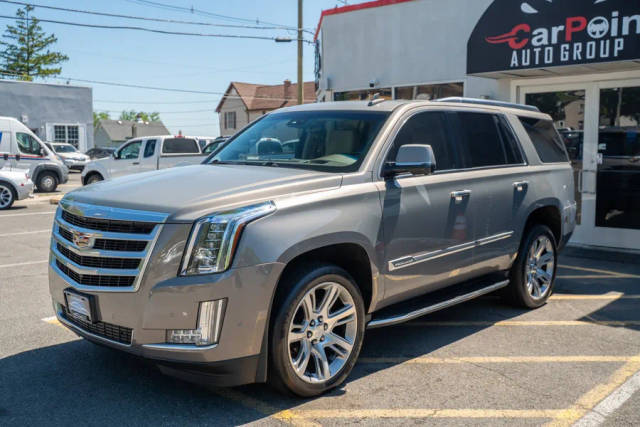 2017 Cadillac Escalade Luxury 4WD photo
