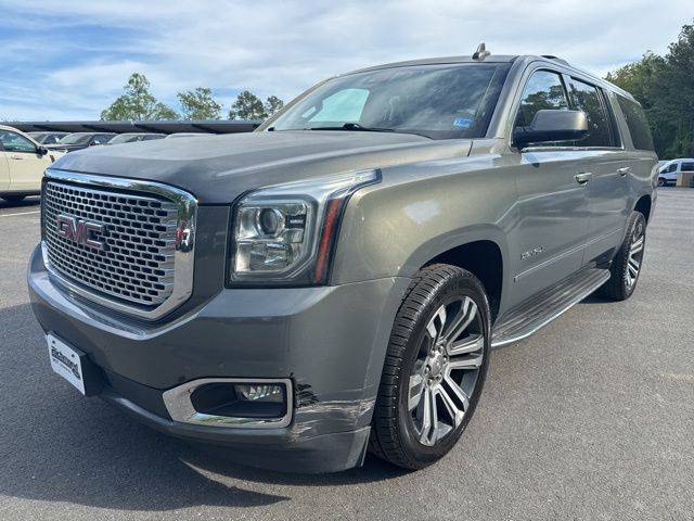 2017 GMC Yukon XL Denali 4WD photo
