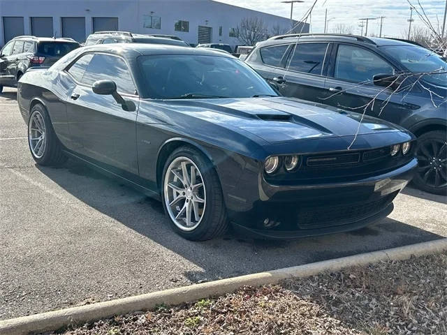 2017 Dodge Challenger R/T Plus RWD photo