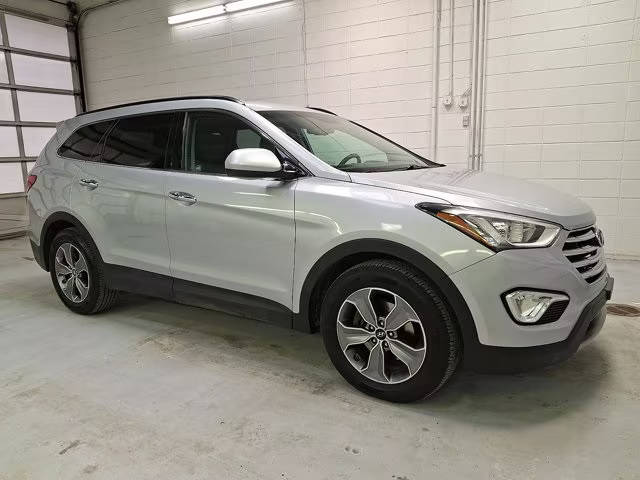 2016 Hyundai Santa Fe SE AWD photo