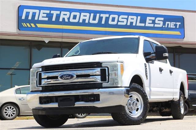 2017 Ford F-250 Super Duty XL RWD photo