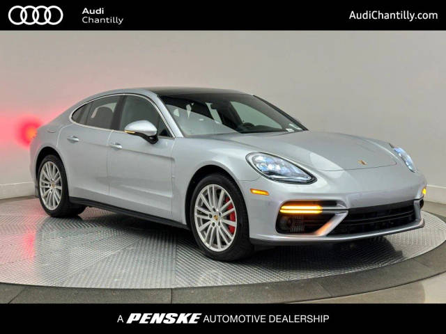 2017 Porsche Panamera Turbo AWD photo