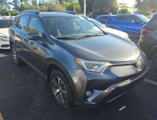 2017 Toyota RAV4 XLE FWD photo