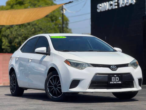 2015 Toyota Corolla LE FWD photo