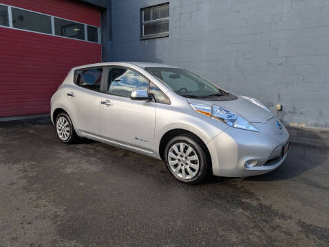 2015 Nissan Leaf S FWD photo