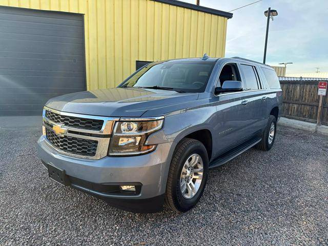 2016 Chevrolet Suburban LT 4WD photo