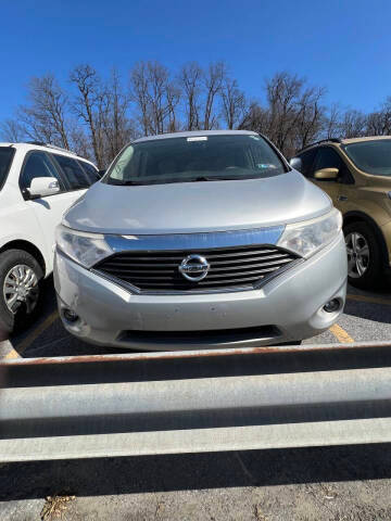 2015 Nissan Quest SV FWD photo