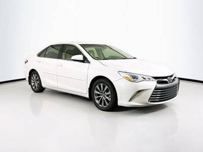 2017 Toyota Camry XLE V6 FWD photo