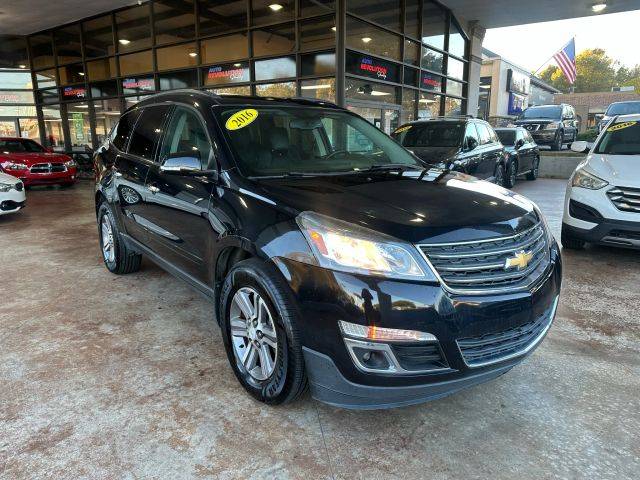 2016 Chevrolet Traverse LT FWD photo