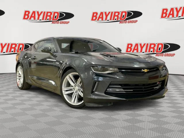 2017 Chevrolet Camaro 1LT RWD photo