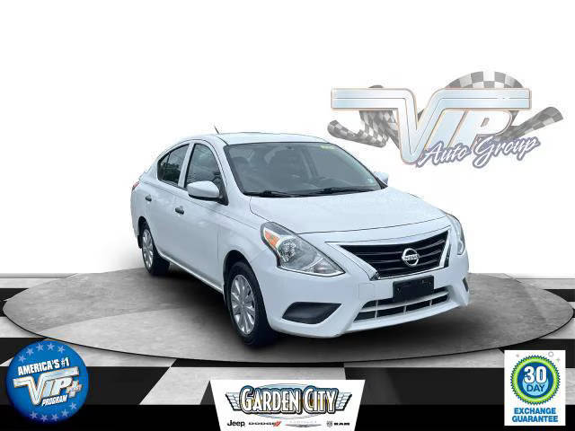 2017 Nissan Versa S Plus FWD photo