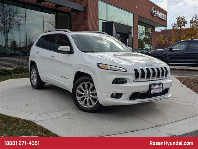 2017 Jeep Cherokee Overland 4WD photo