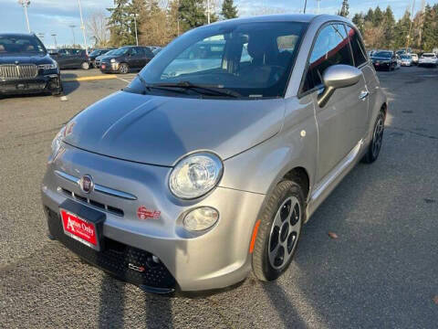 2017 FIAT 500e  FWD photo