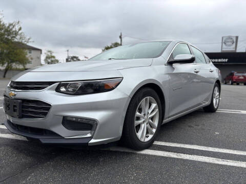 2017 Chevrolet Malibu LT FWD photo