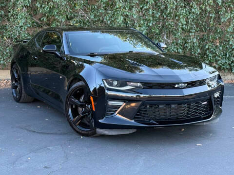 2017 Chevrolet Camaro 2SS RWD photo