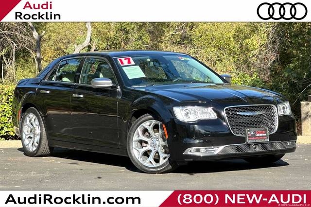 2017 Chrysler 300 300C Platinum RWD photo