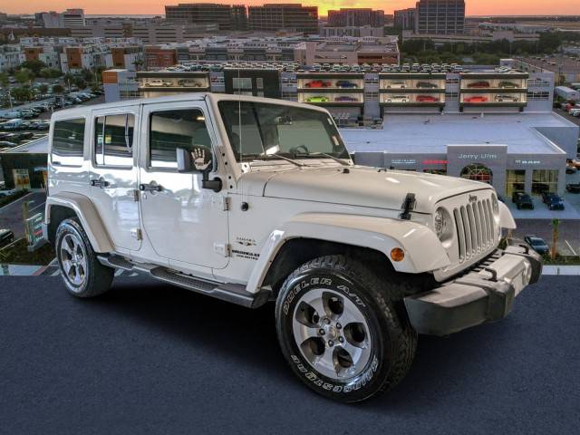 2017 Jeep Wrangler Unlimited Sahara 4WD photo