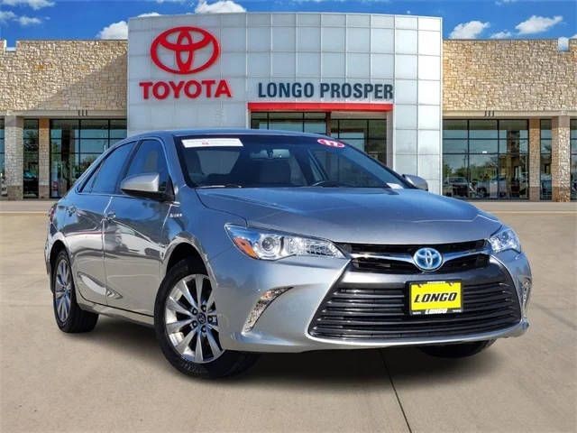 2017 Toyota Camry Hybrid XLE FWD photo