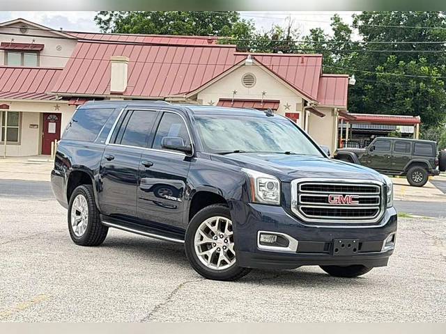 2017 GMC Yukon XL SLT RWD photo