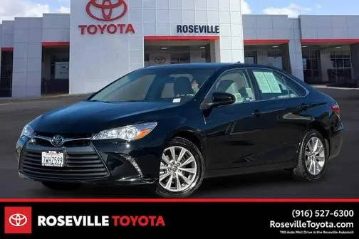 2017 Toyota Camry XLE FWD photo