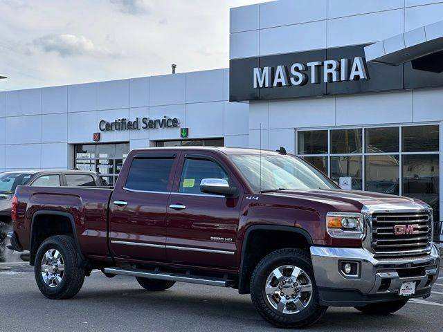 2017 GMC Sierra 2500HD SLT 4WD photo