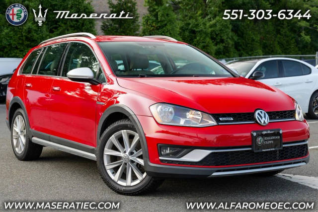 2017 Volkswagen Golf Alltrack S AWD photo