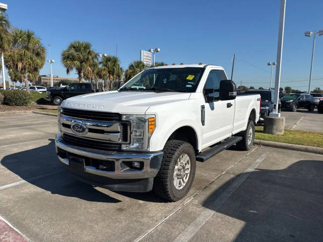 2017 Ford F-250 Super Duty XLT 4WD photo