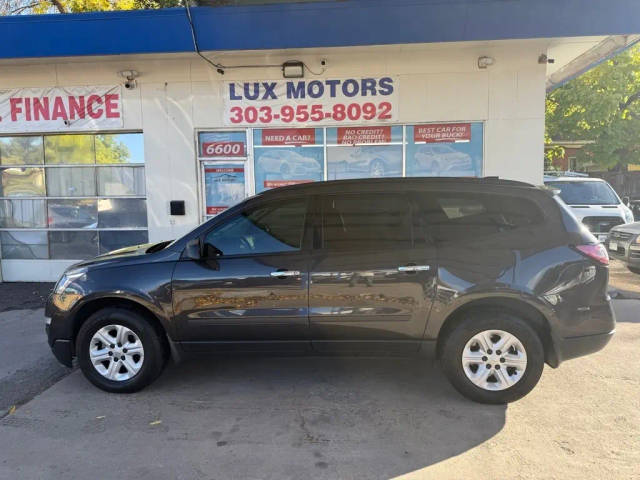 2017 Chevrolet Traverse LS AWD photo