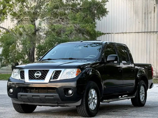 2017 Nissan Frontier SV V6 RWD photo