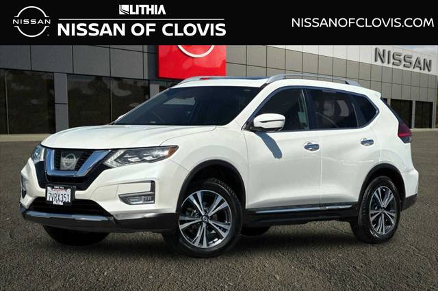 2017 Nissan Rogue SL FWD photo
