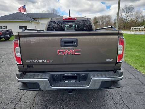 2017 GMC Canyon 4WD SLT 4WD photo