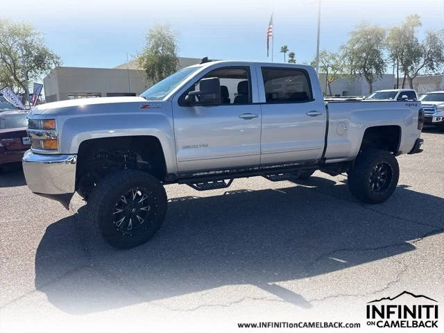 2016 Chevrolet Silverado 2500HD LT 4WD photo