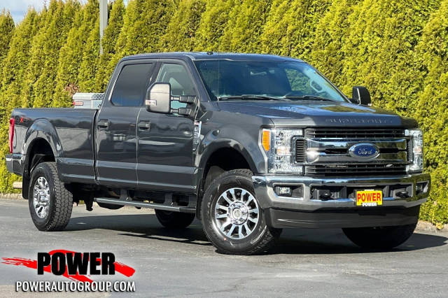 2017 Ford F-250 Super Duty XLT 4WD photo