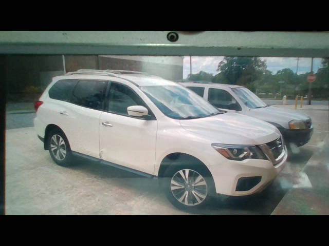 2017 Nissan Pathfinder SV FWD photo